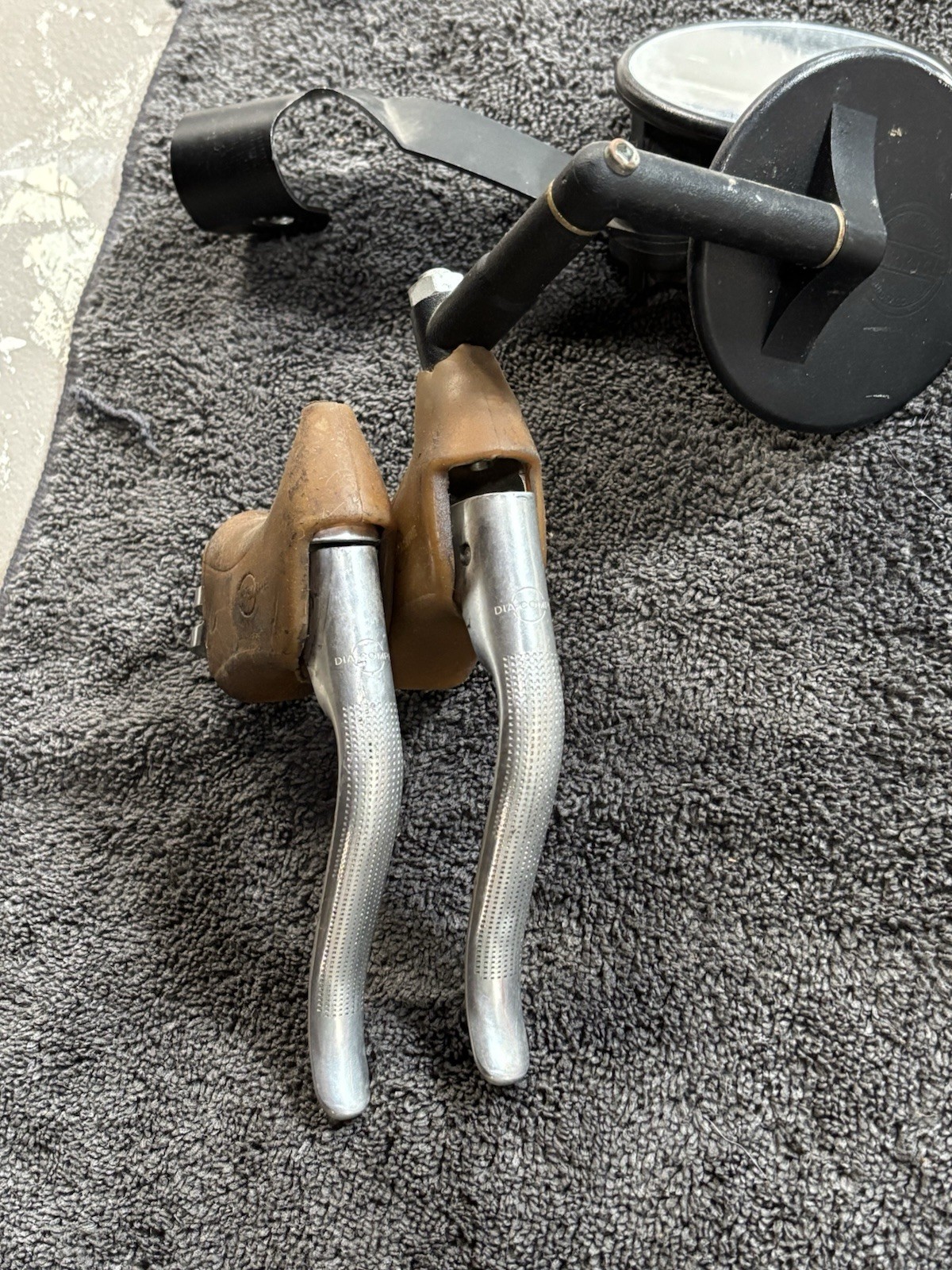 Mid 1980’s Vintage DIA-COMPE Non-Aero Road Brake Lever Set With Mirrors, WOW!!!