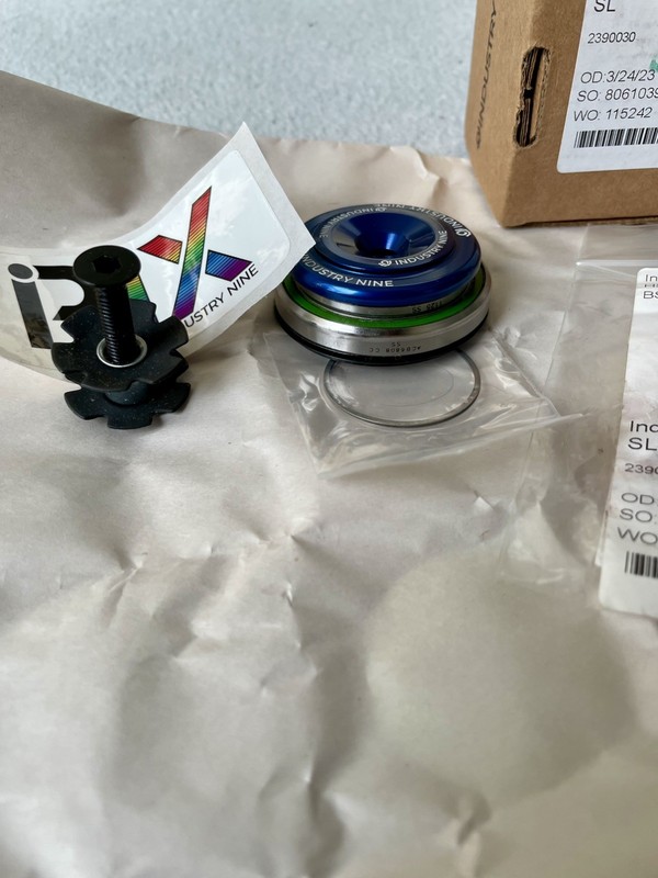 Industry Nine Irix IS 42 / 52 mm  Headset Complete  Blue Hope Chris king