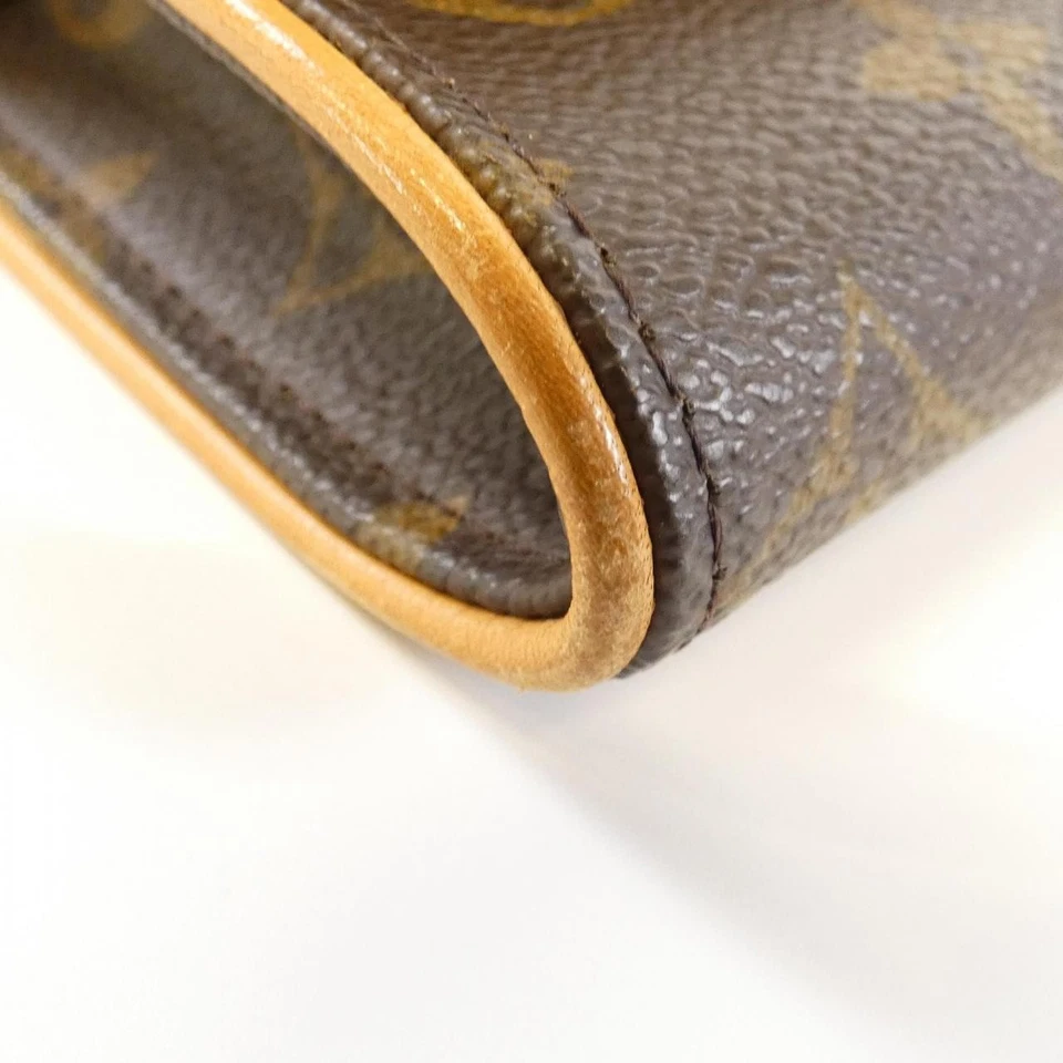 Auténtico Bolso de Hombro LOUIS VUITTON Monograma Pochette Doble PM M51854 #270-0... Foto 3 de 4