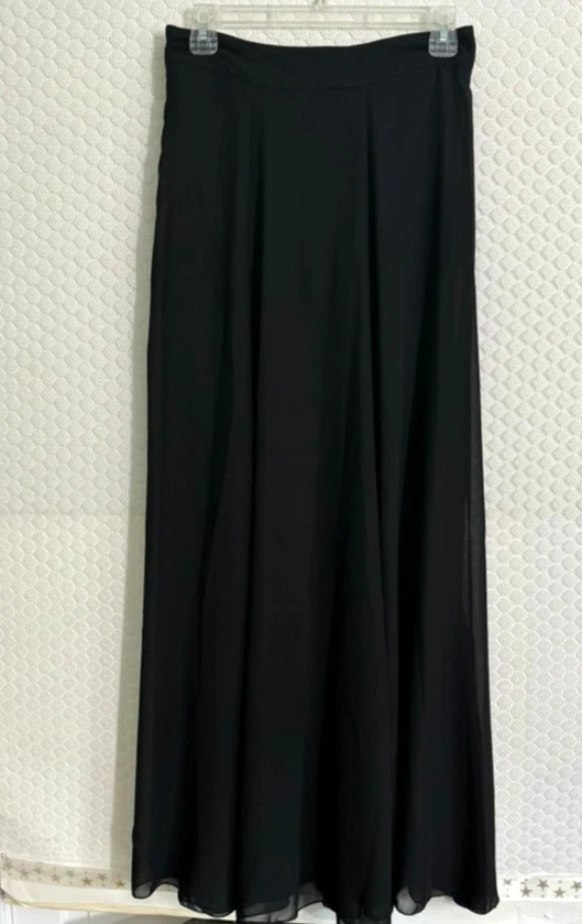 Maxi Falda Larga Negra Transparente Forever 21 con Pantalones Cortos Adjuntos Debajo - Talla L Usada en Excelente Condición Foto 3 de 4