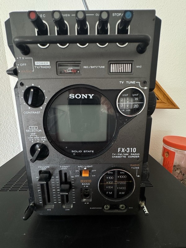 Sony FX-310 Vintage TV FM Am Cassette Deorderer