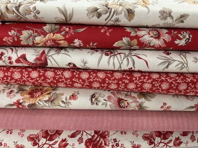 Französischer General für Moda Joie De Vivre Baumwollstoff 1/4 Meter * Blumen Rottöne