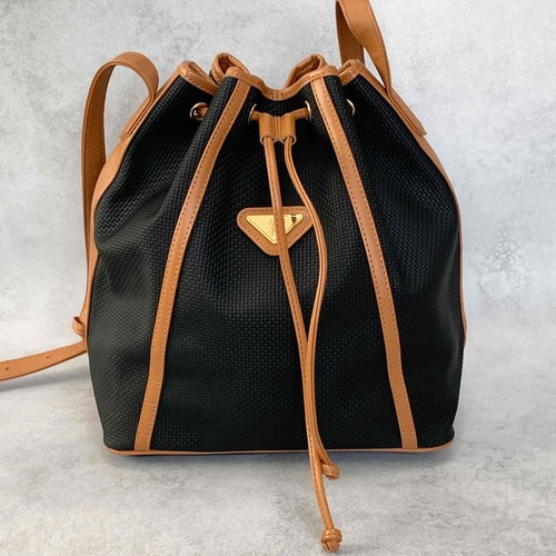 Saint Laurent Shoulder Bag YSL Cassandra Logo Black Gold Beige Authentic Leather - Imagen 21 de 24