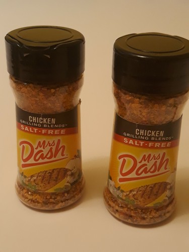 Mrs Dash Original Blend Salt-Free Chicken Grilling Blend 2 Bottle Pack BB5/21 - Picture 2 of 5