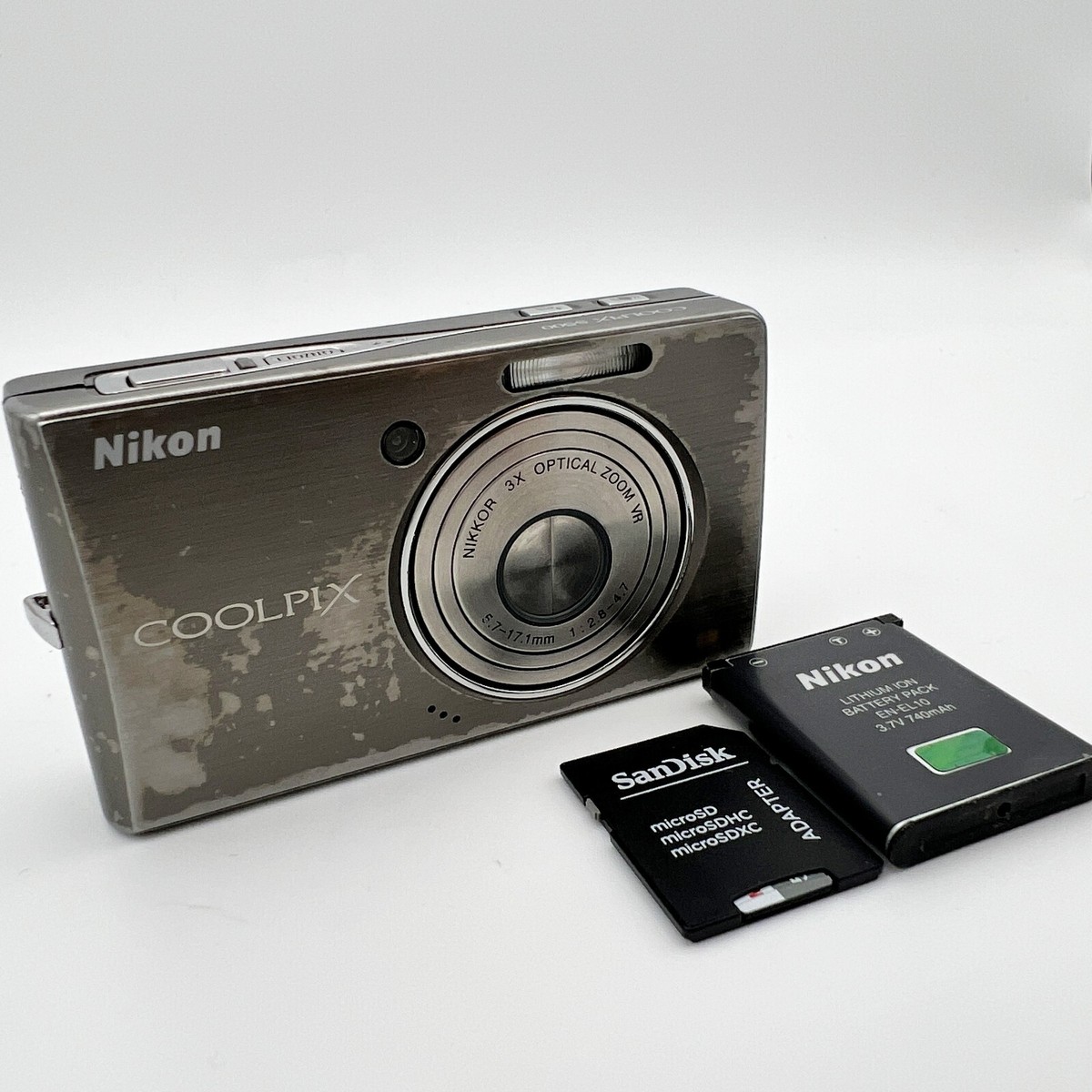 【美品】Nikon COOLPIX S500　アーバンブラック Nikon COOLPIX S500 Urban Black 7.1MP Compact Digital Camera