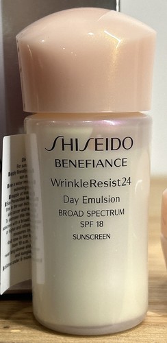 Shiseido Benefiance Day Emulsion 15ml/.5 oz & Night Cream .34oz Travel Size Set - Picture 2 of 5