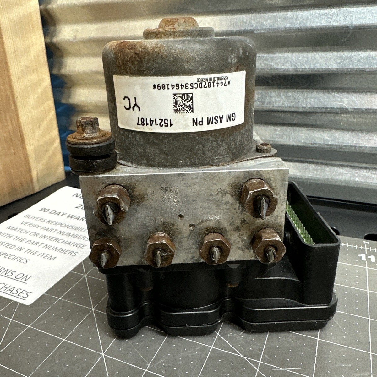 Pontiac Montana ABS Brake Pump With Module 15214187 YC And