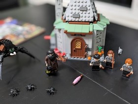 LEGO Harry Potter: Hagrid's Hut (4738) with all mini figures & complete manual