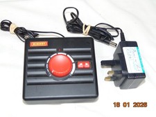 Hornby R7229 controller and P9000 transformer .