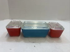 Vintage PYREX Refrigerator Dish Set Primary Color (2)501B 502B w/ Lids 6pc 