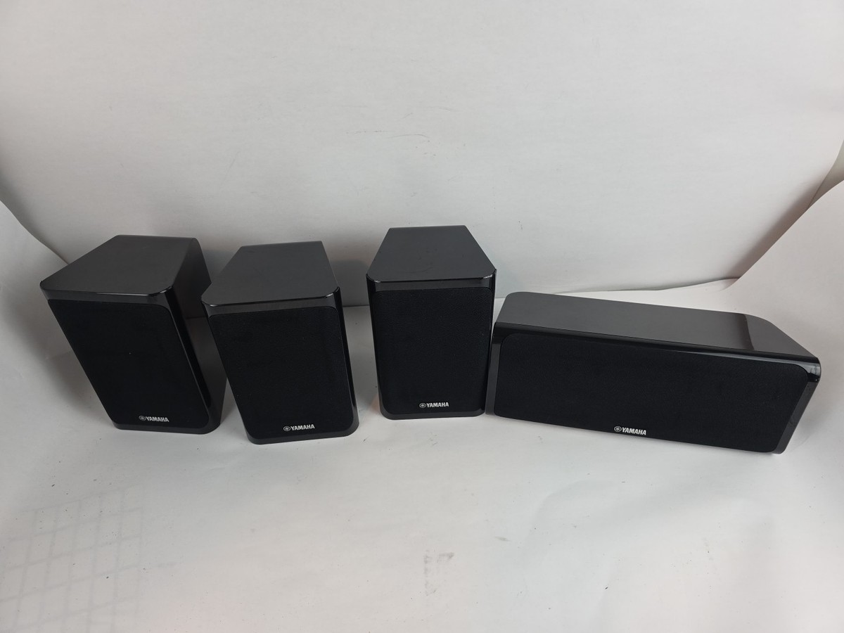Yamaha NS-C40 Center + NS-B40 Bookshelf Speakers 4-Piece Set Black