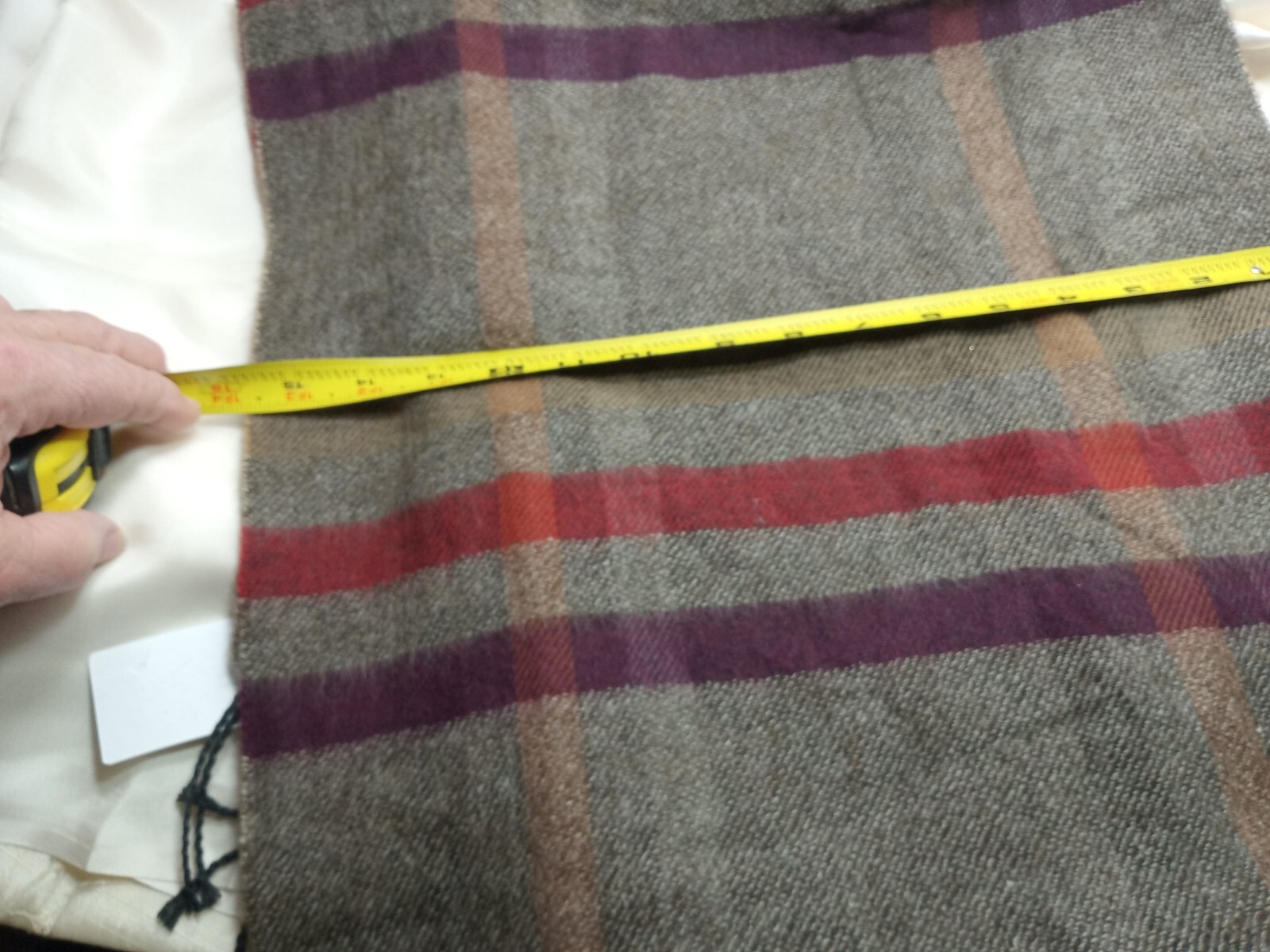 L'Accessorio Italiano Made in Italy NWT Brown Plaid Winter Scarf 16"X62