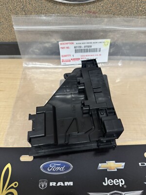 2013-2016 TOYOTA VENZA 2.7L GENUINE OEM OE NEW JUNCTION FUSE BLOCK