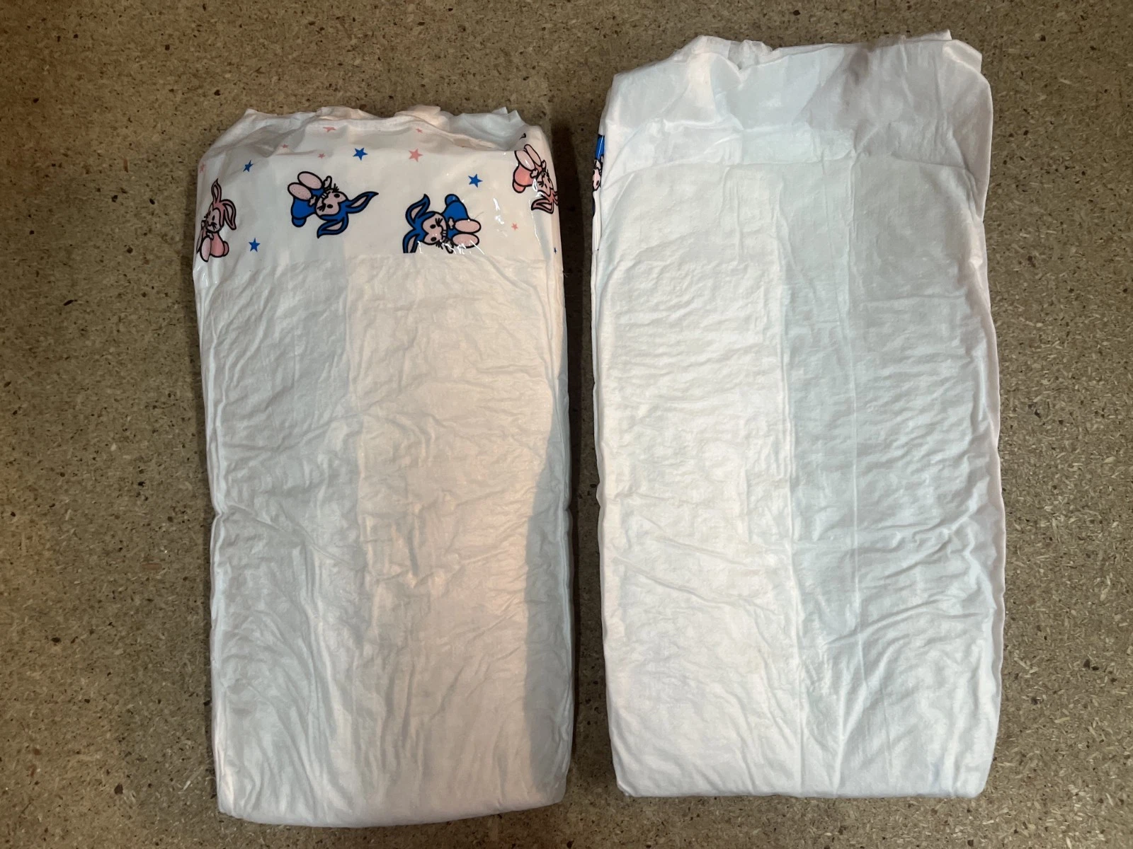 Lot of 2 Vintage Happy Faces Bottoms Disposable Baby Diapers Large 22-35Lbs
Opens in a new window or