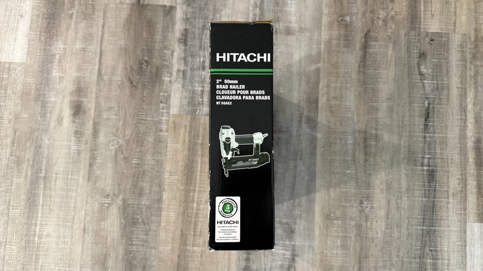 Clavadora Brad calibre 18 Metabo HPT NT50AE2 5/8 -2 NUEVA EN CAJA Foto 4 de 4