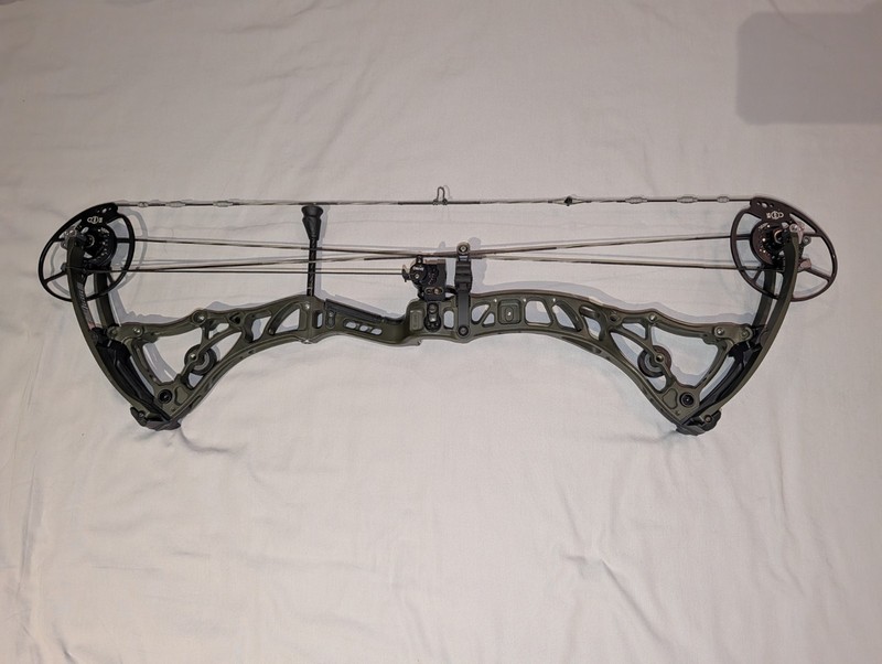 Bowtech Core SR RH 70#