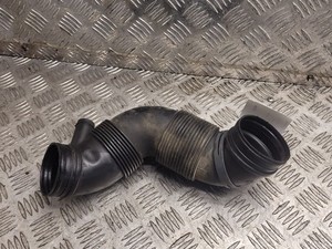 Volkswagen Golf V 2007 Diesel 77kW Ansaugrohr Ansaugschlauch Turbolader DRA17344