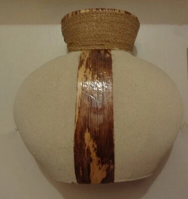 Très beau vase terre cuite et feuilles bananiers - Photo 1/4