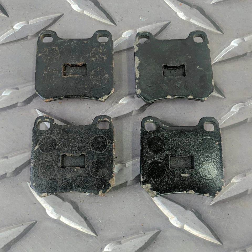 Pastillas de freno delanteras orgánicas Canstop CS220NA para Volkswagen Dasher Scirocco Rabbit Foto 4 de 4