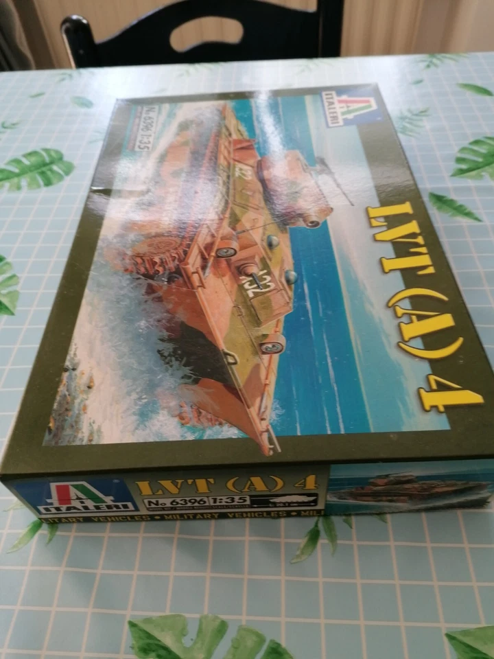 ITALERI 1/35 LVT (A)4 ITEM N° 6396 - Immagine 2 di 4