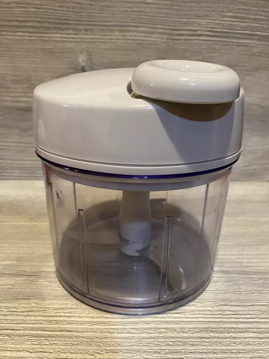 pampered chef FOOD CHOPPER (been using this for 10 years) 