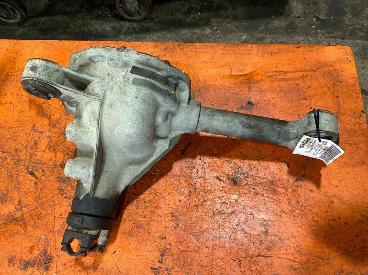 1996-2005 Ford Explorer Front Axle Differential Carrier 4.10 Ratio