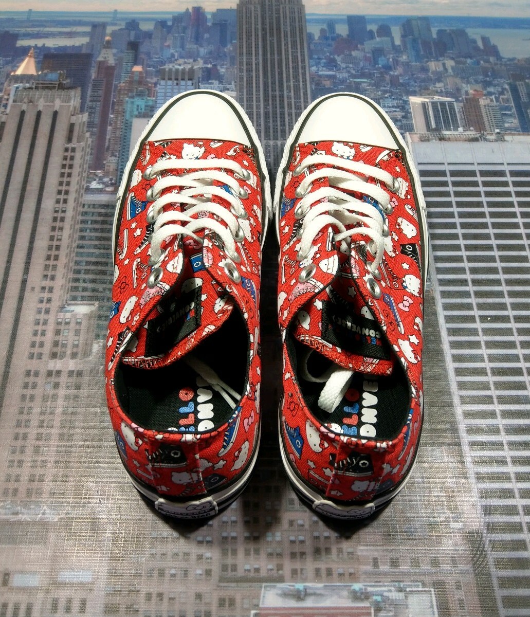Size 7 - Hello Kitty x Converse Chuck Taylor All Star Low Red for