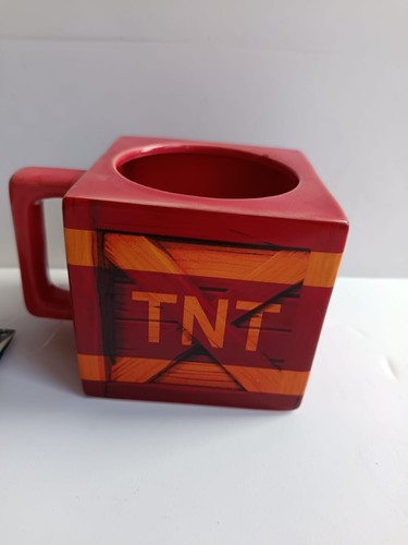 2 x Crash Bandicoot Crate Mugs - TNT & Nitro - Numskull Activsion - Picture 7 of 12