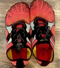 Saguaro Woman  s Sz 11 barefoot shoes minimalist sneakers pink black EUC