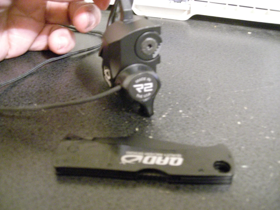 NEW NO BOX QAD Ultrarest R2 Integrate Arrow Rest Full Containment RIGHT HAND - Image 2 of 2