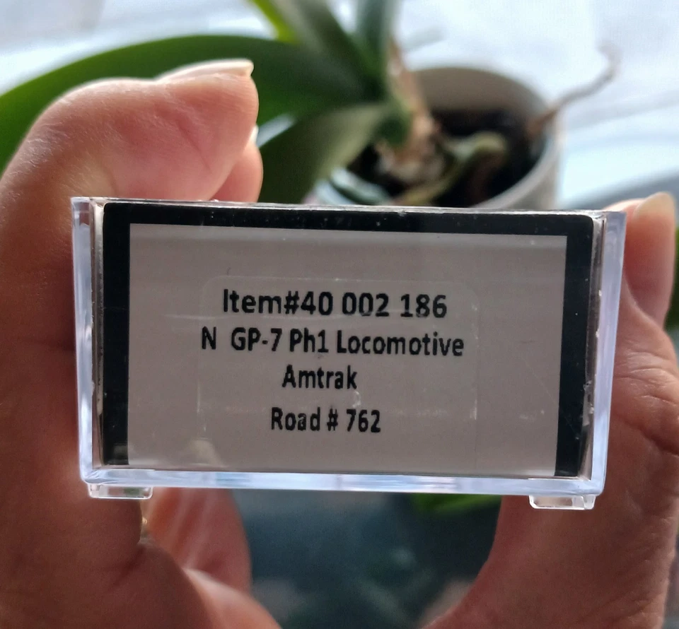 Atlas N Scale GP-7 Amtrak GP-7 Ph1 Locomotive Armtrack Road #762 - Image 2 of 4