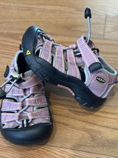 Keen Toddler Size 8 Sandals. Hard Toe Waterproof Shoes Pink and grey