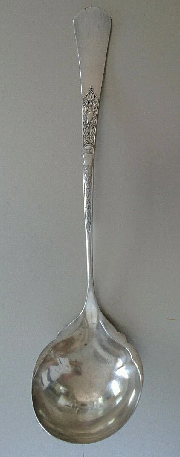 Vintage Reed & Barton Unique Pattern Ladle Flowers Bird Silverplate Scalloped