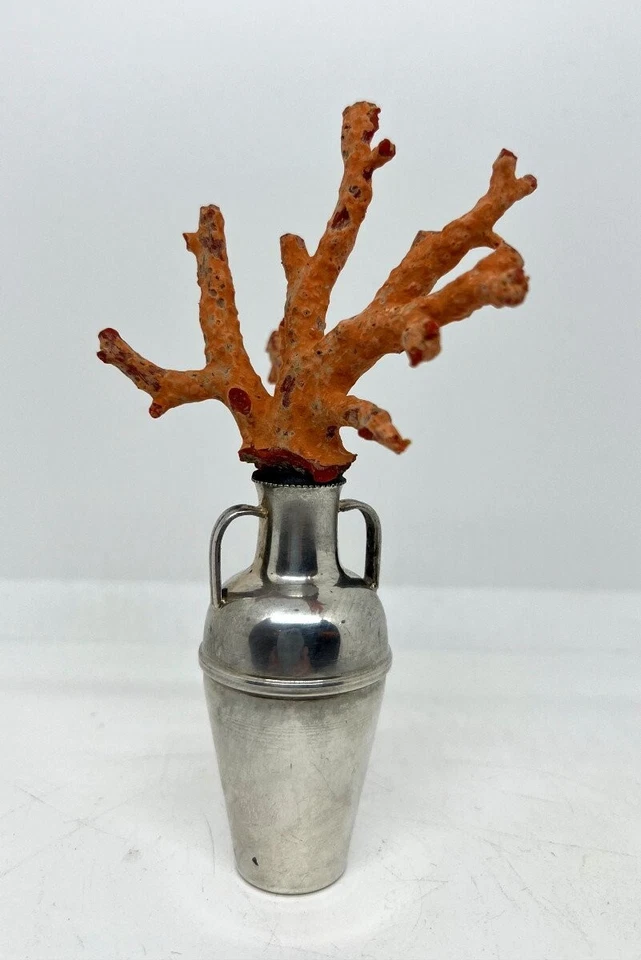 Jarrón antiguo miniatura de plata maciza con rama de coral Italia principios del siglo XX Foto 2 de 4