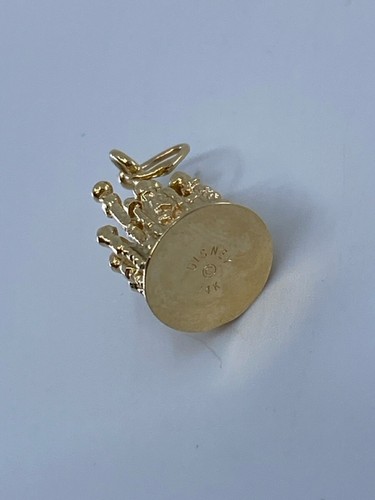 Walt Disney 14K Yellow Gold Castle Charm Pendant (KS1013552) - Picture 2 of 9