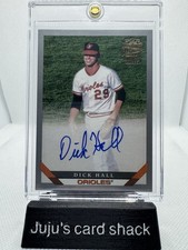 Dick Hall Silver On-card Autograph /99 2022 Topps Archives Fan Favorites 93FF-DH