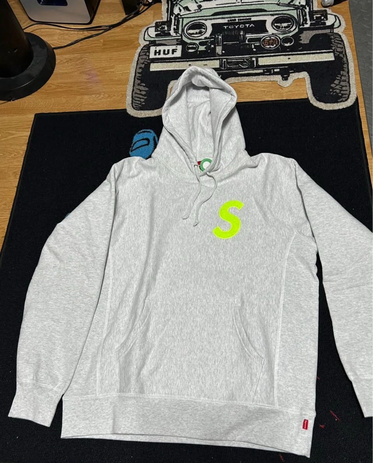 Sweat à capuche gris bruyère suprême lettre S 2019 neuf taille XL