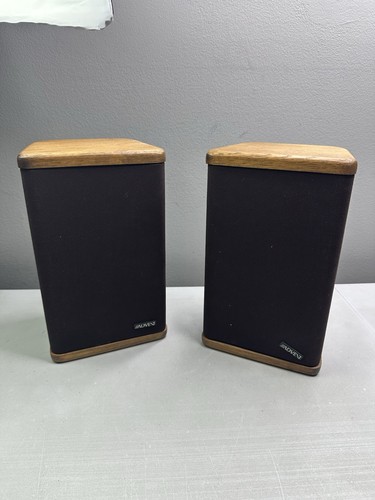 VINTAGE ADVENT MINI BOOKSHELF SPEAKERS WOOD GRAIN