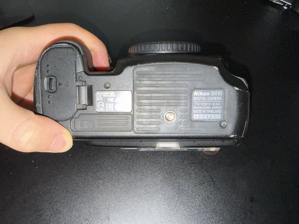 Nikon D810 Digital SLR Camera Body Good Working Condition - Image 4 of 4