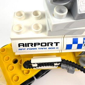 VTG Lego Duplo 7844 Airport Rescue Truck Box Minifigures Partial Manual *READ