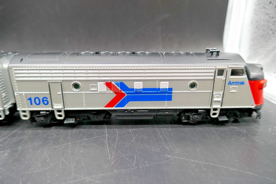 HO Marklin Digital 37621 Amtrak ABA Diesel Locomotive (Needs Work) *Read Desc - Image 4 of 4