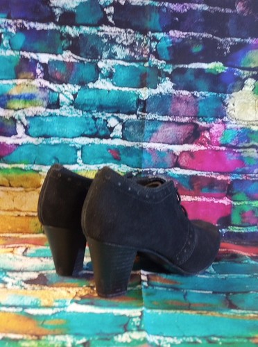 Clarks 90's Bendables Dark Academia Black Suede Brogue Oxford Heel Boots 7.5 M - Picture 7 of 11