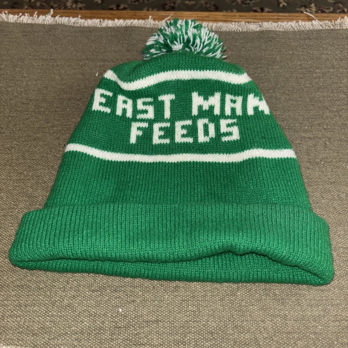Vintage. East Man Feeds Green & White Knit Toboggan Winter  display picture 1