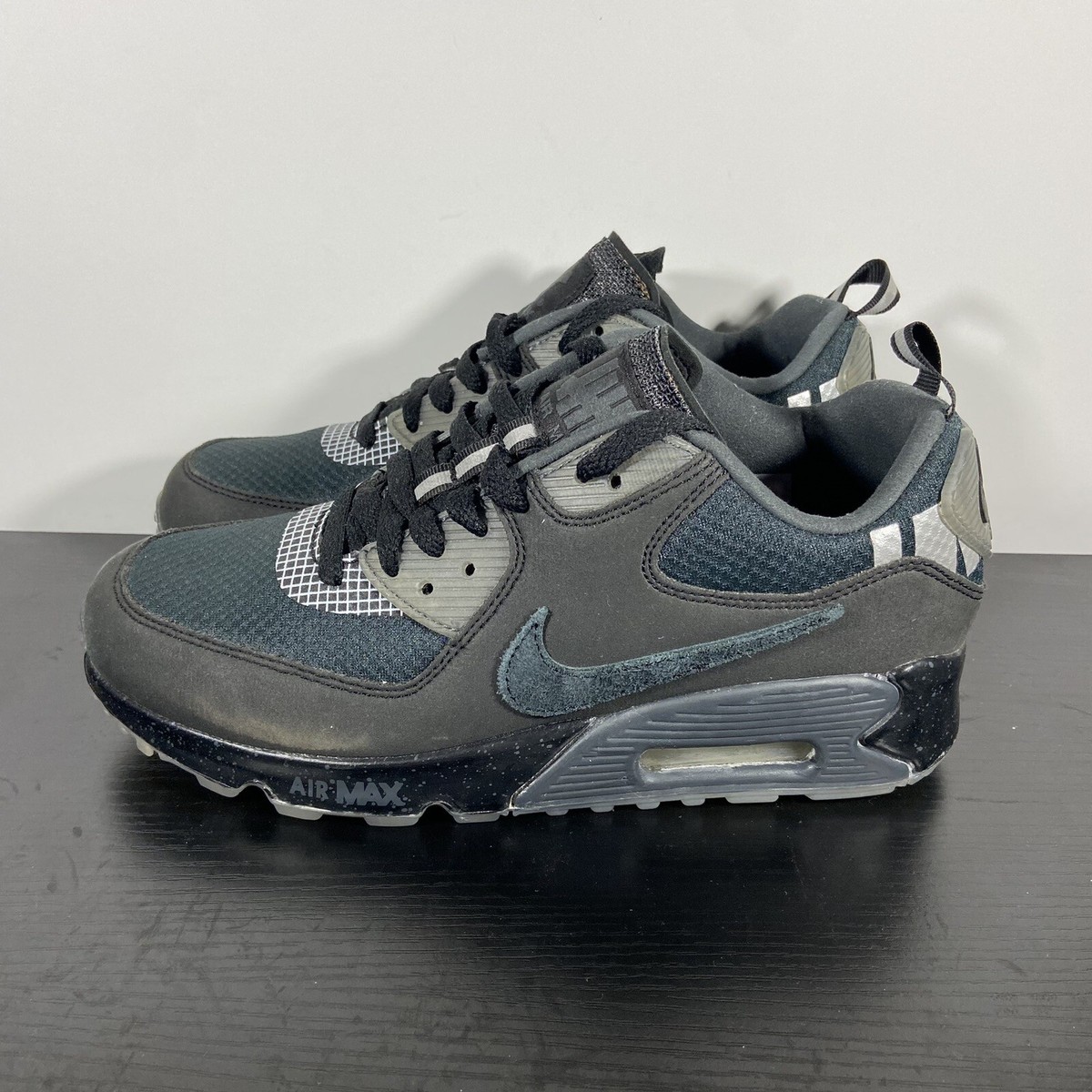 nike air max 90 undefeated anthracite