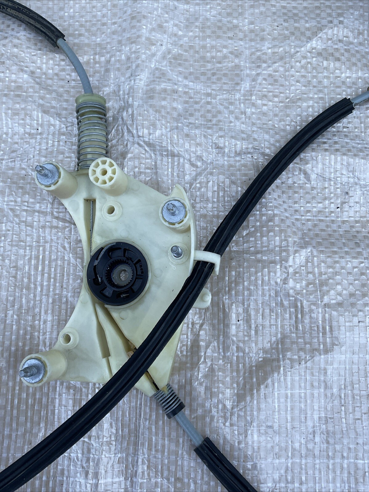 LEFT REAR WINDOW REGULATOR ASSEMBLY OEM 26K 14-19 MASERATI QUATTROPORTE