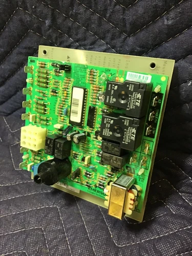 Emerson Trane American Standard X13650874010 CNT03457 Furnace Control Board