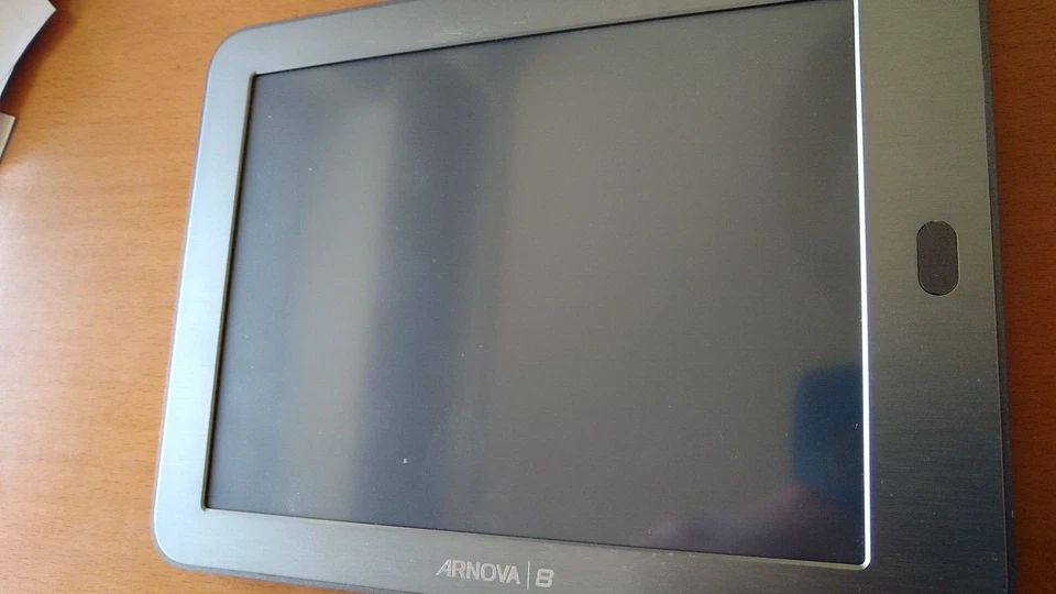 Arnova 8 Tablet mit OVP, startet nicht - Bild 4 von 4