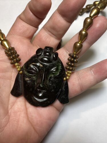 Collana Buddha giada nera art deco viso nero e verde vintage insolita - Foto 11 di 12