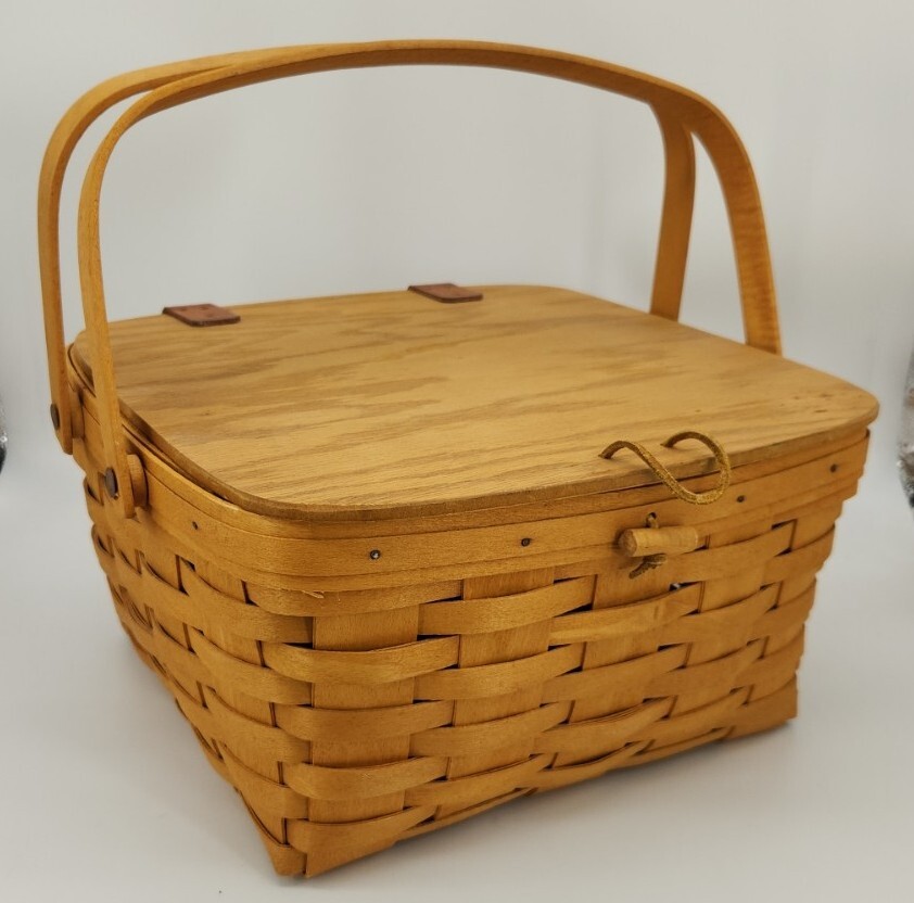 Longaberger 1997 Vintage Small Picnic Basket TAILGATE ROMANTIC