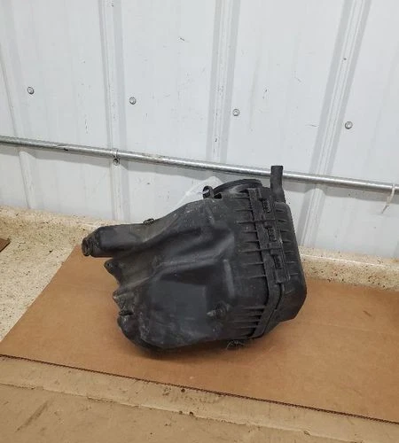 Air Cleaner Intake Box Assembly OEM For 2011-2020 Dodge Grand Caravan Foto 2 de 4